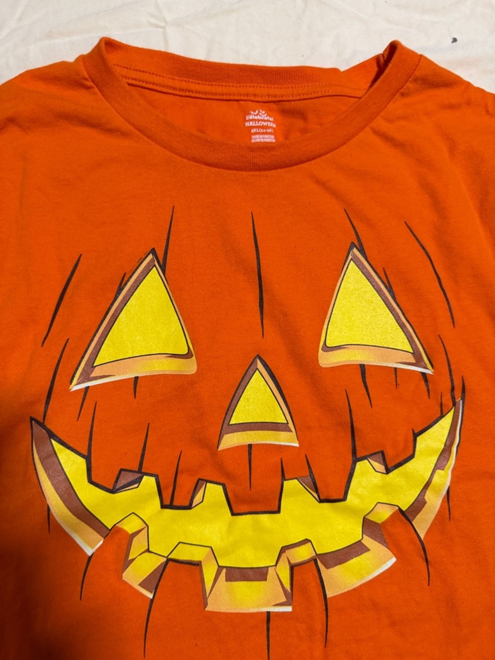 Women’s 3x Halloween Graphic Tee Bundle - Picture 3 of 7